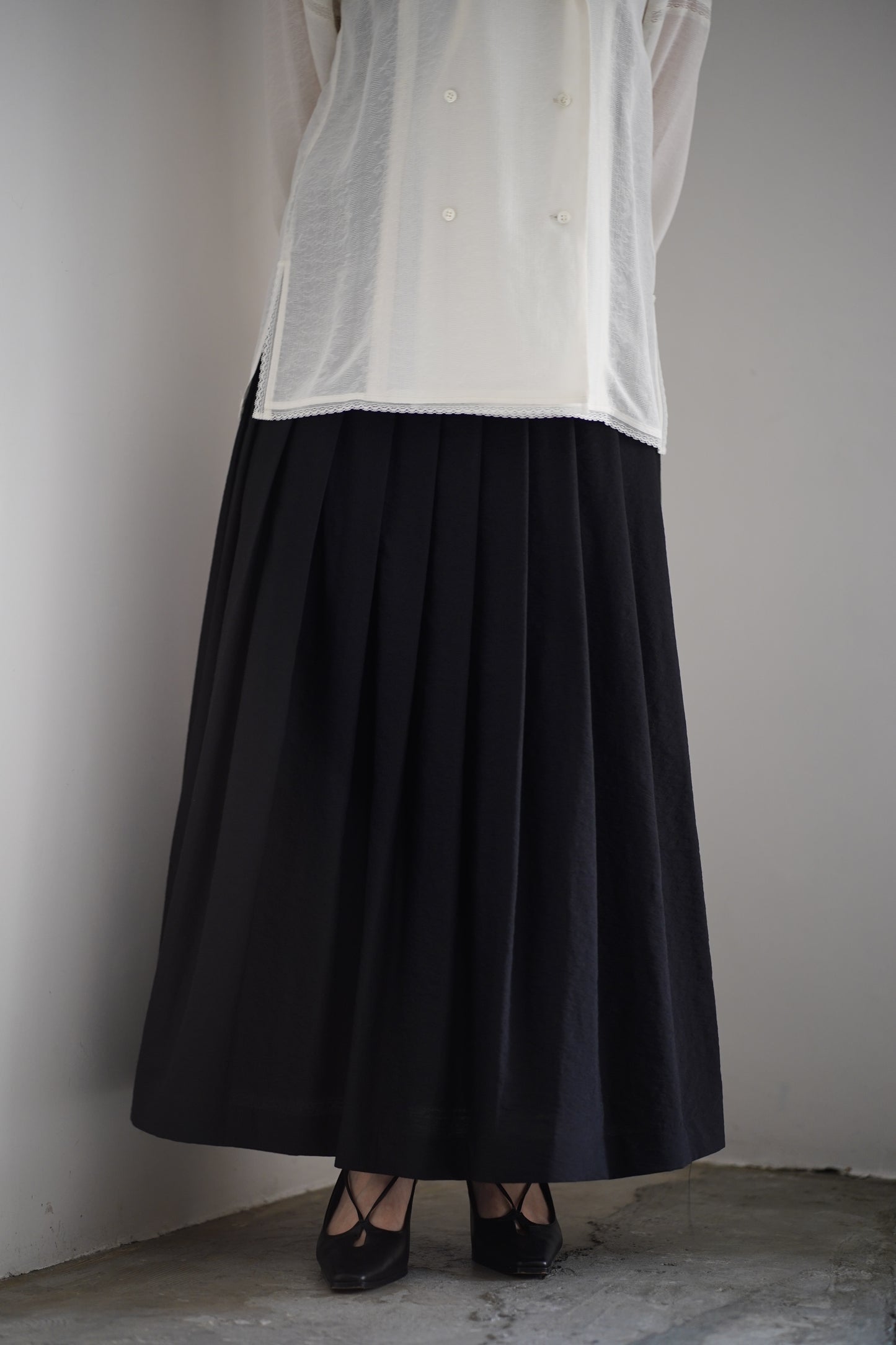 PLEATED MAXI SKIRT