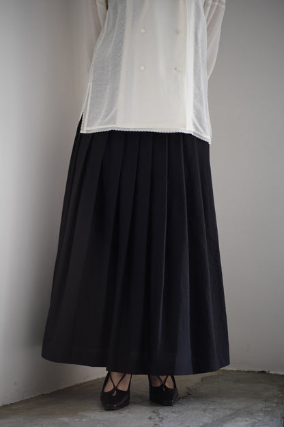 PLEATED MAXI SKIRT