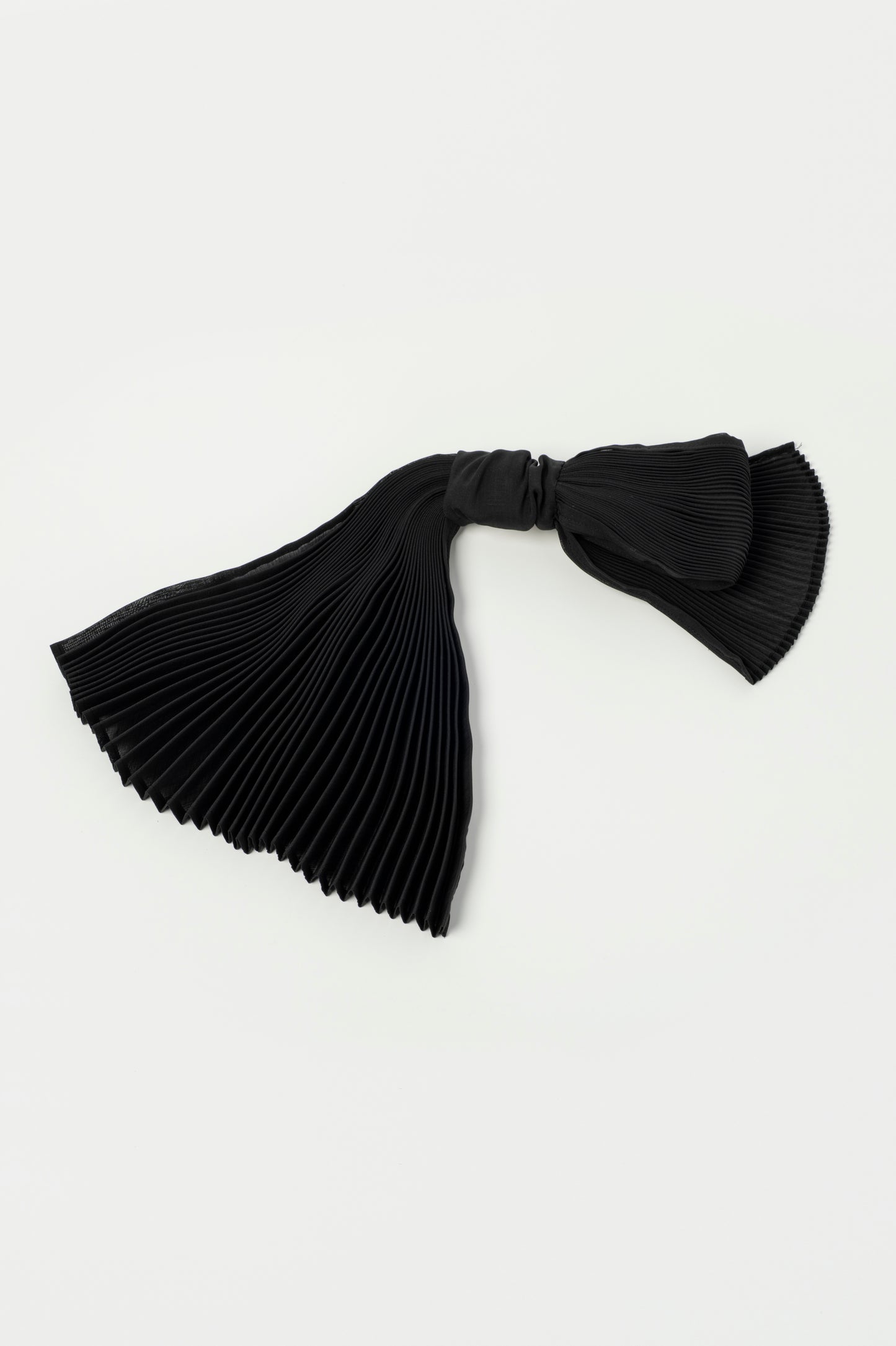 SHEER PLEATED BARRETTE