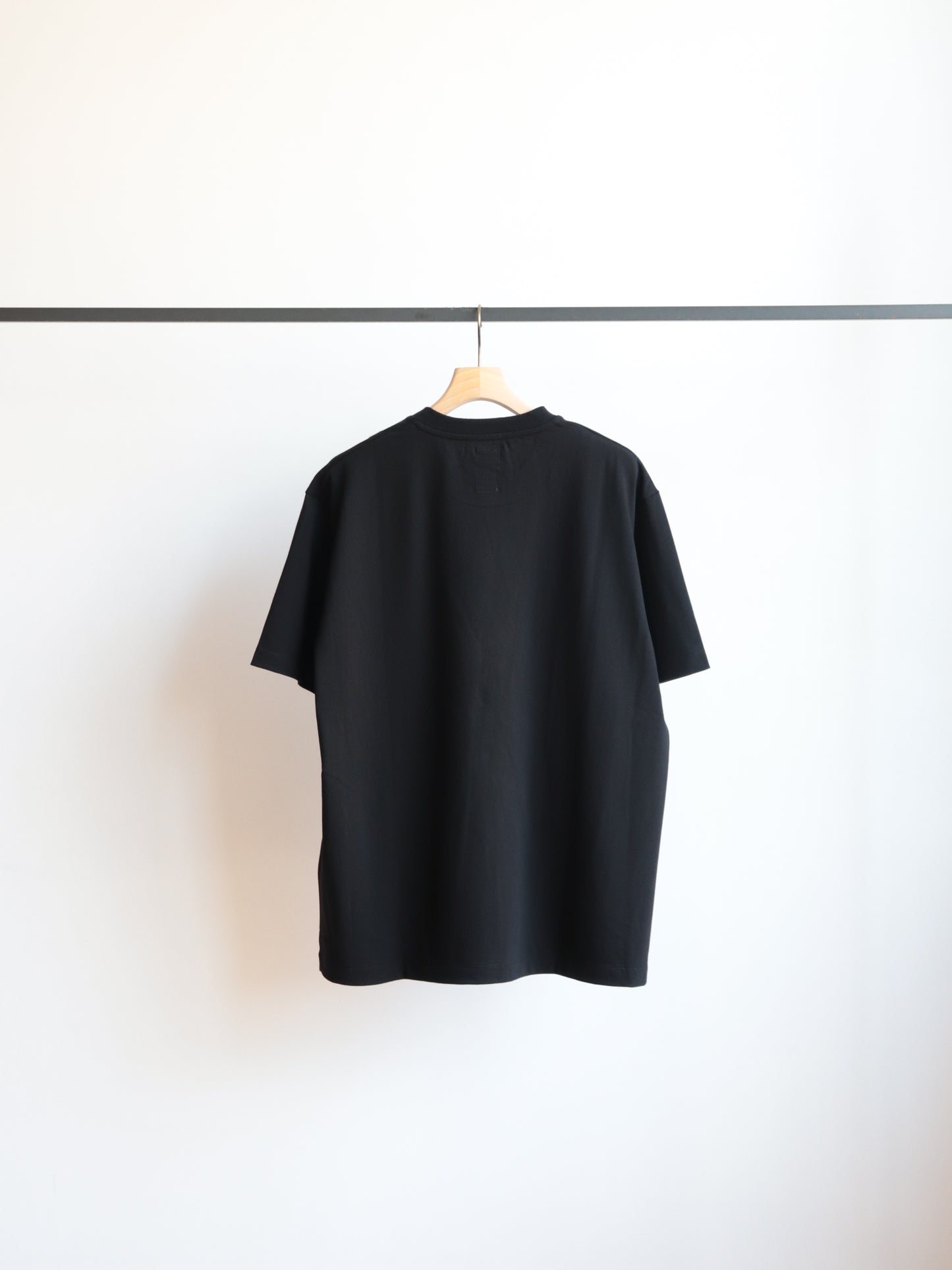 CLASSIC TEE