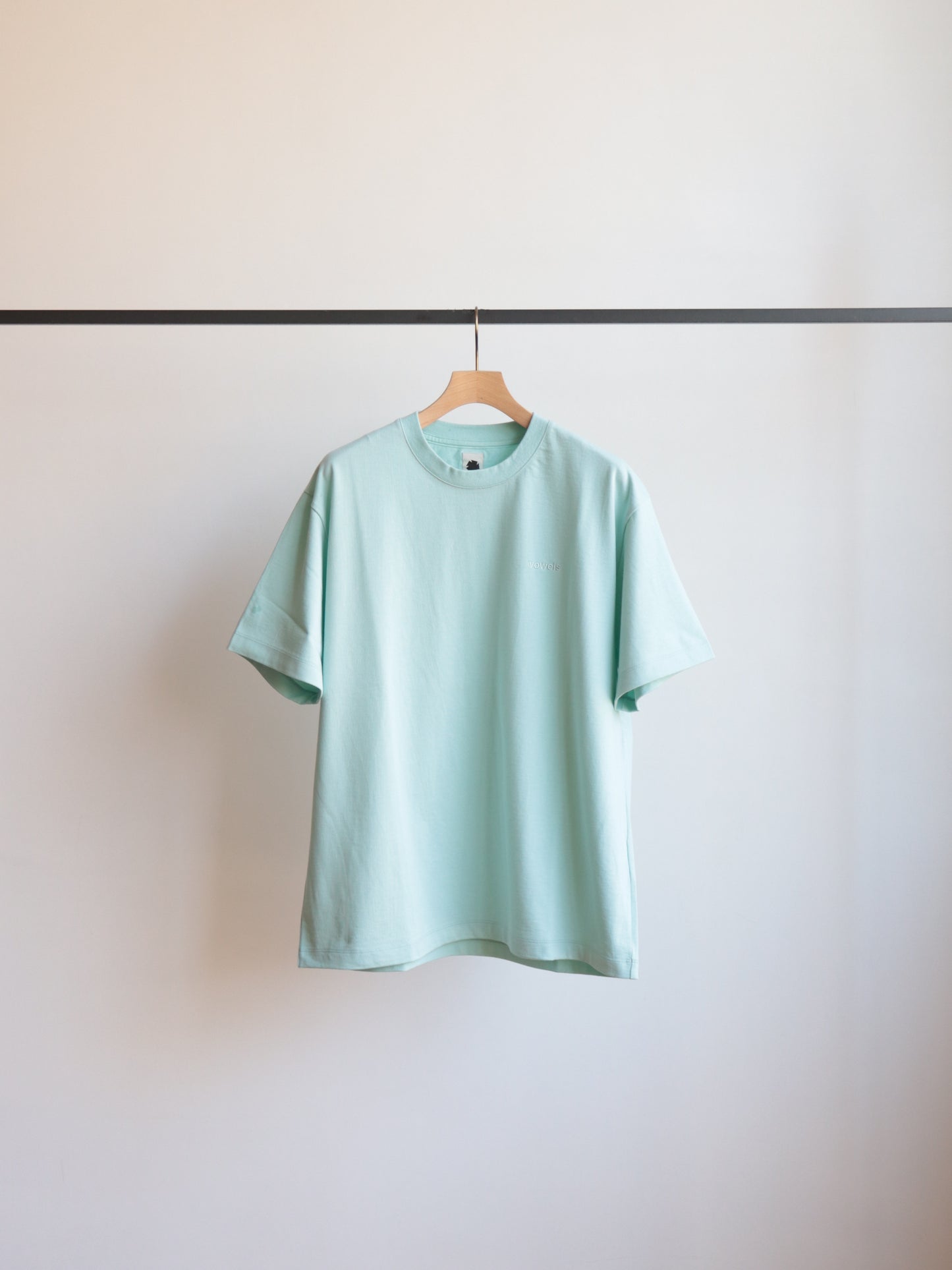 CLASSIC TEE