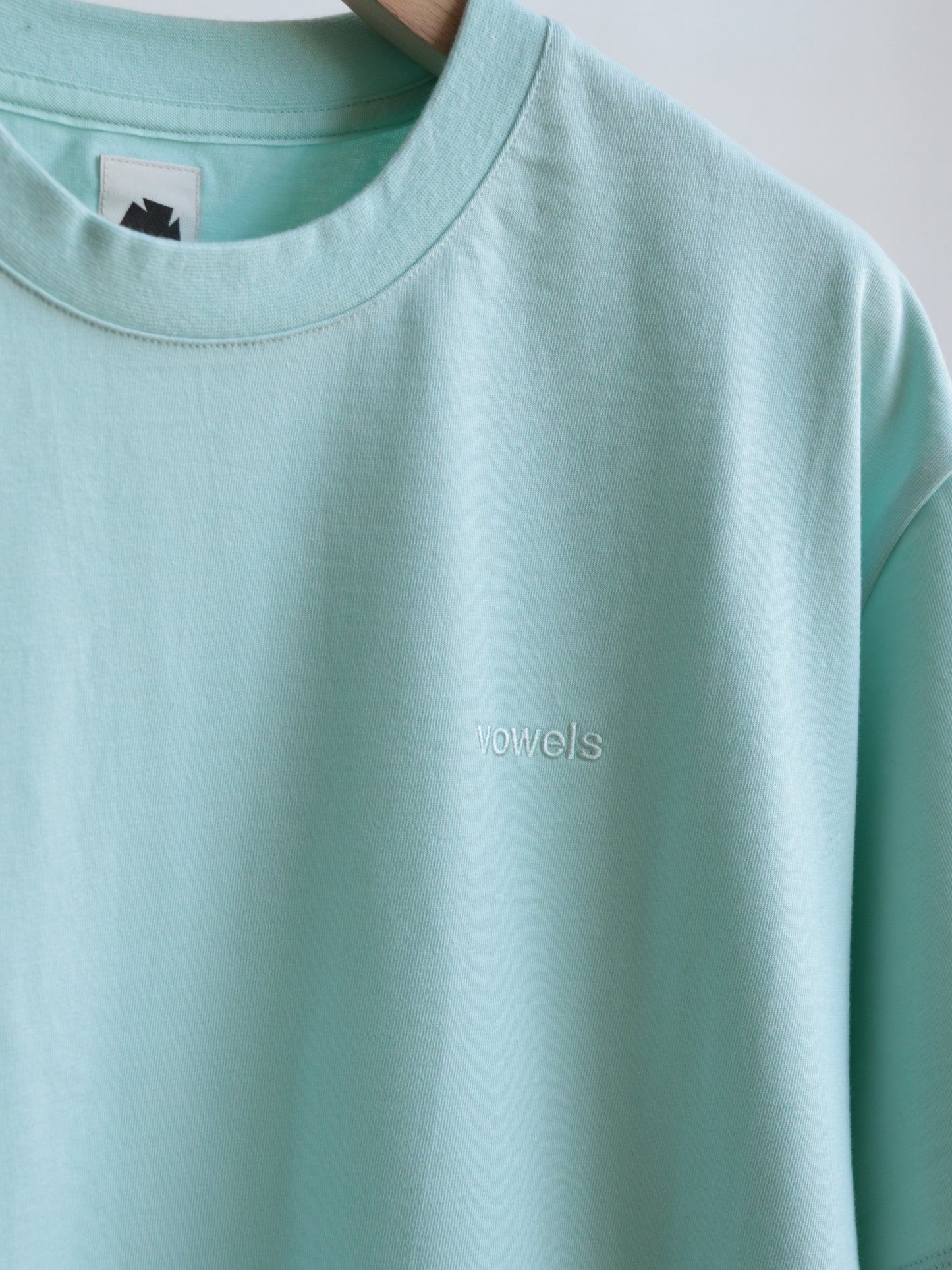 CLASSIC TEE