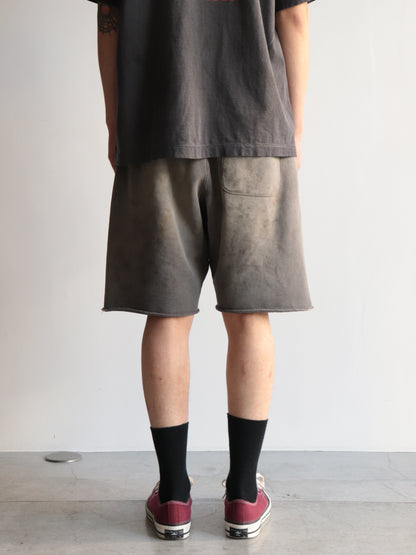 069 / SWEAT SHORTS / SAINT