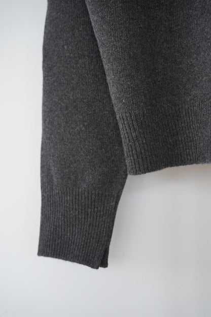 Medium Gauge V-Neck