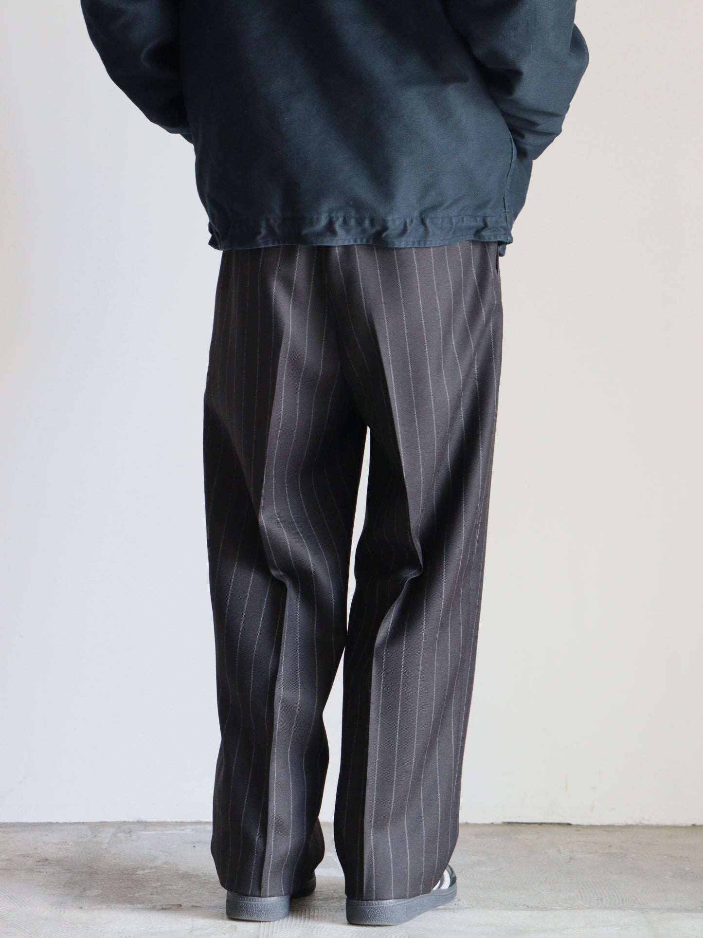 DOUBLE PLEATS TROUSERS