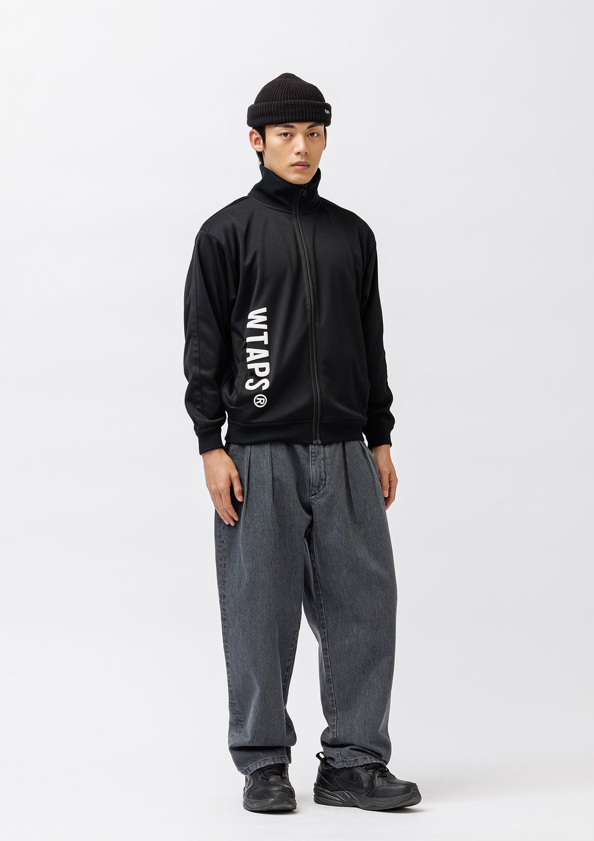 TIPSI ZIP SWEATER