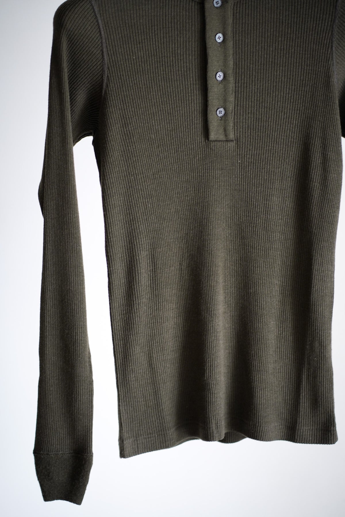 WOOL SILK SOFT RIB HENLEY