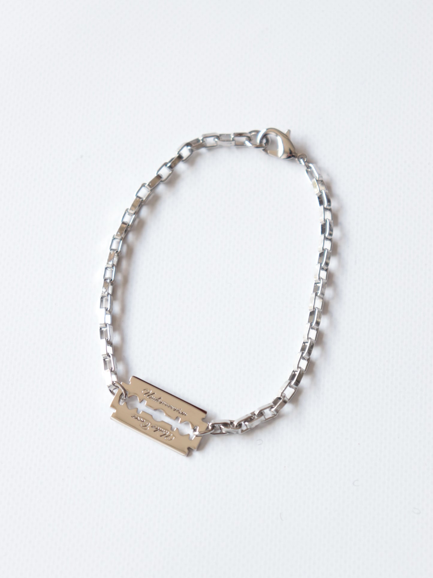 UP2F4A01 / BRACELET