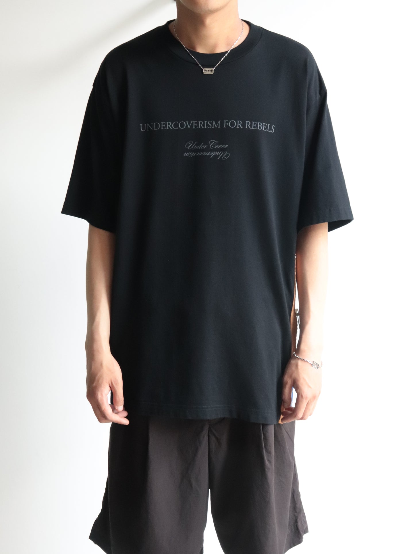 UP2F4803 / ZIP CUT SEWN