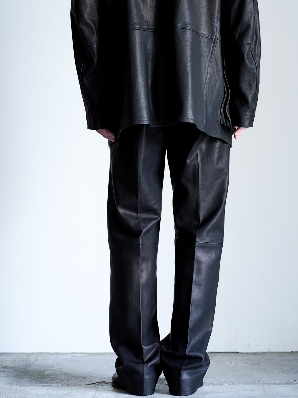 TEXTURED LAMB LEATHER PANTS