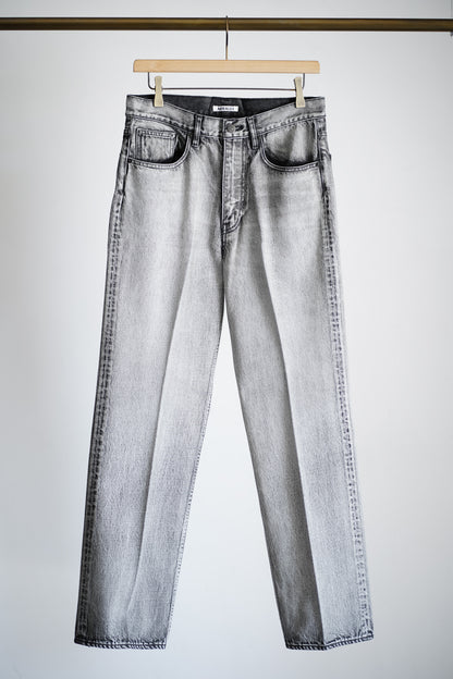 FADED HEAVY DENIM CENTER-PLEATED PANTS