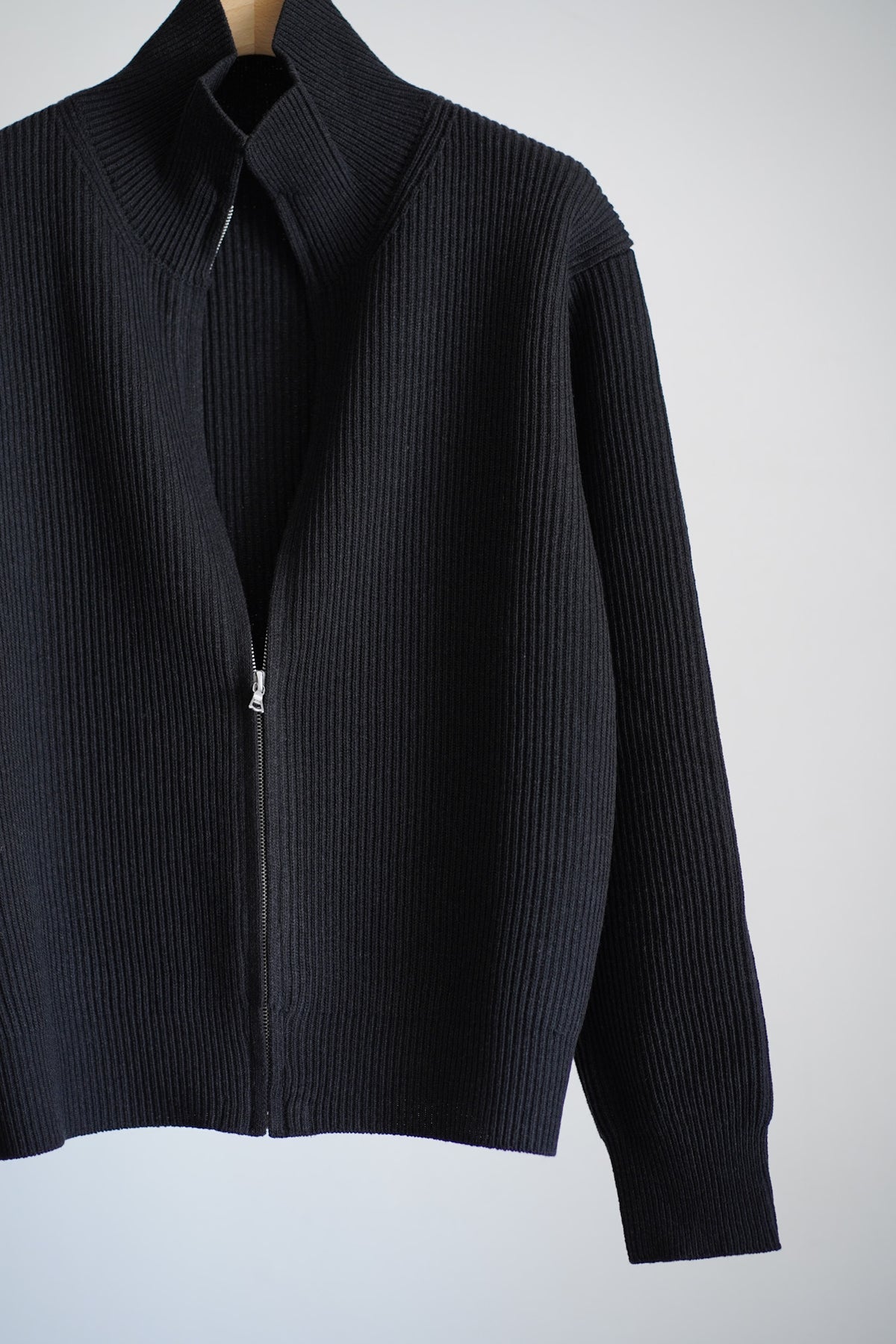 SUPER FINE WOOL RIB KNIT ZIP CARDIGAN