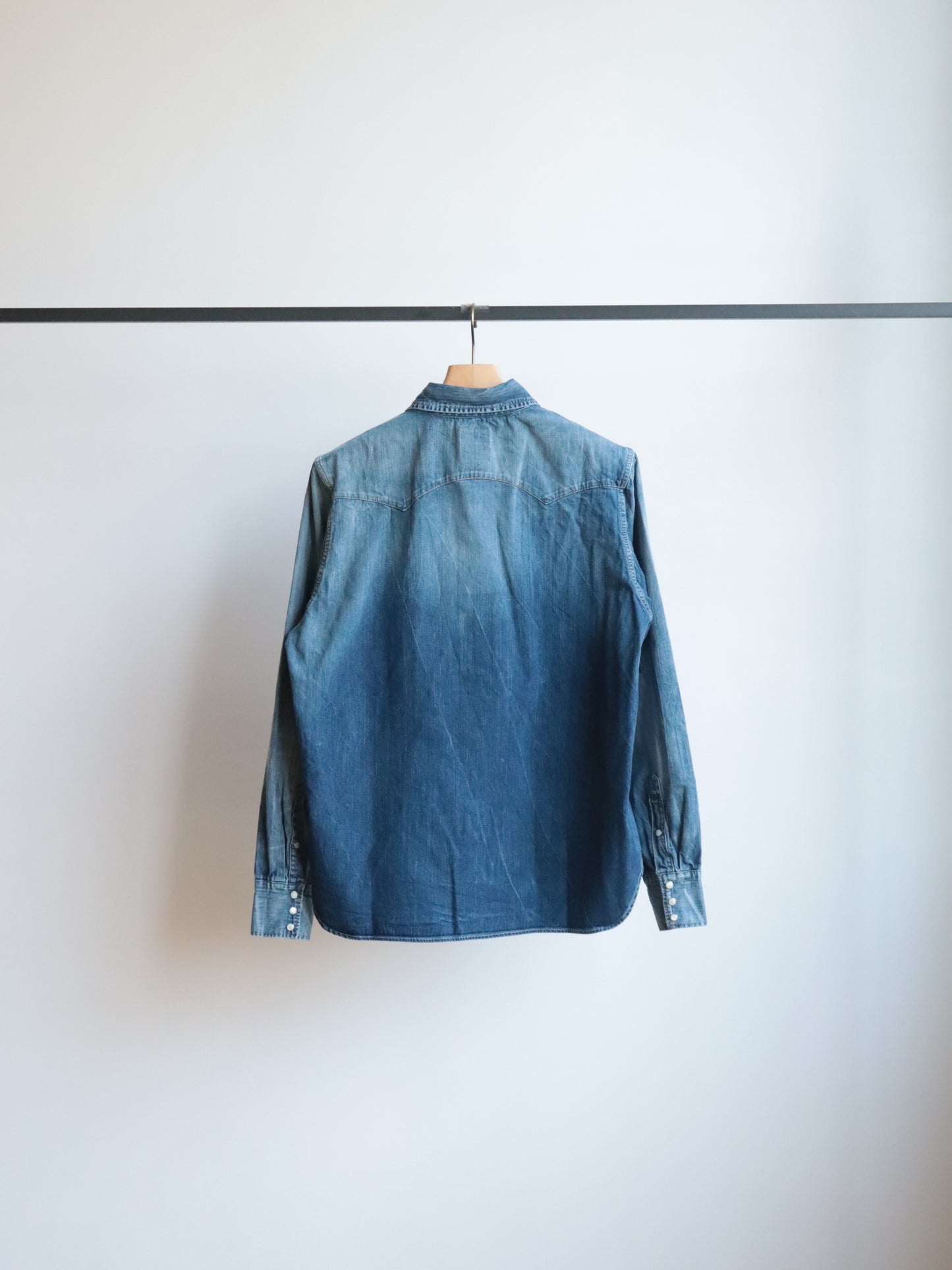 SOCIAL SCULPTURE SHIRT DRY CRASH