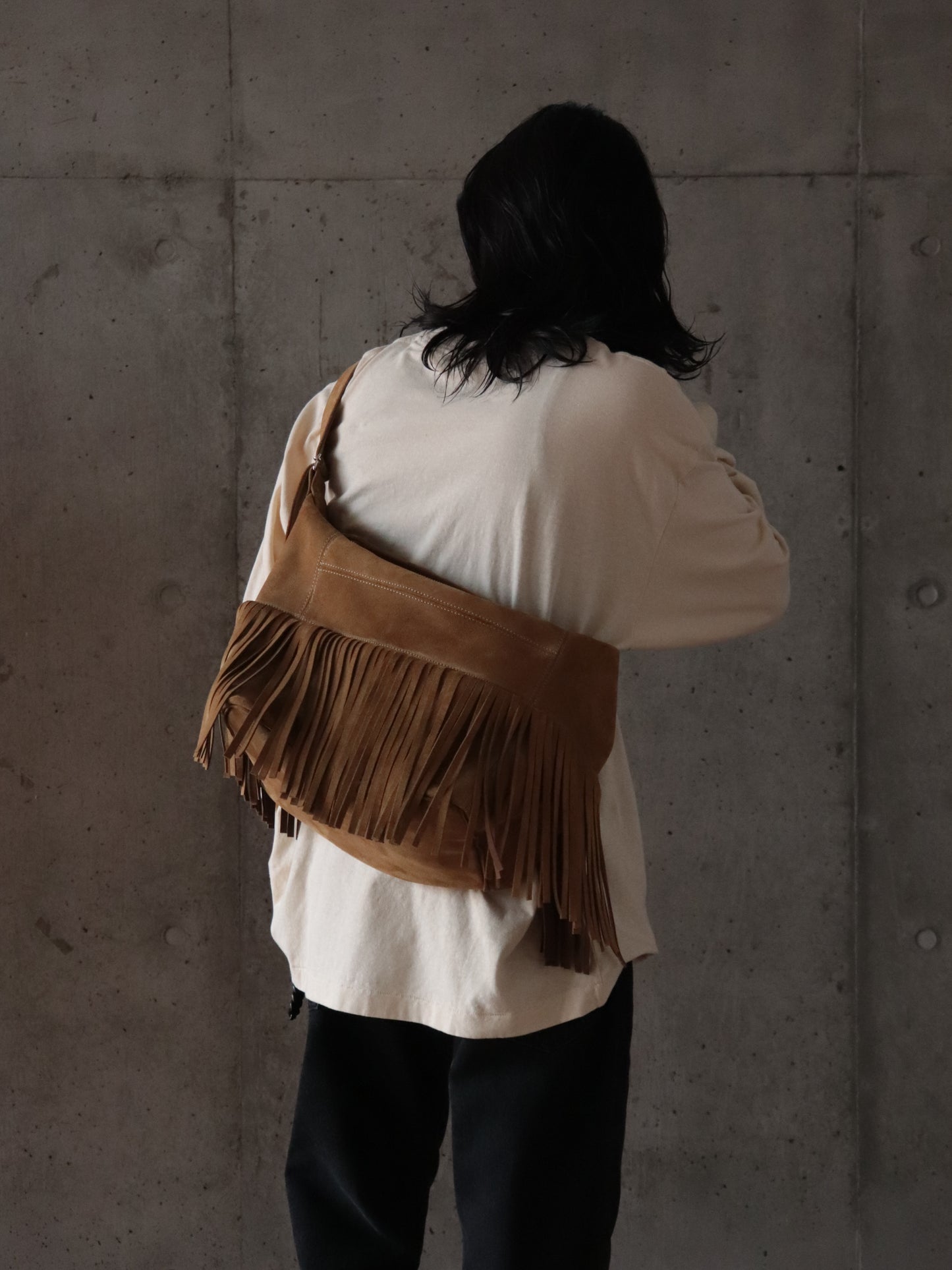 UH0636 / LEATHER BAG