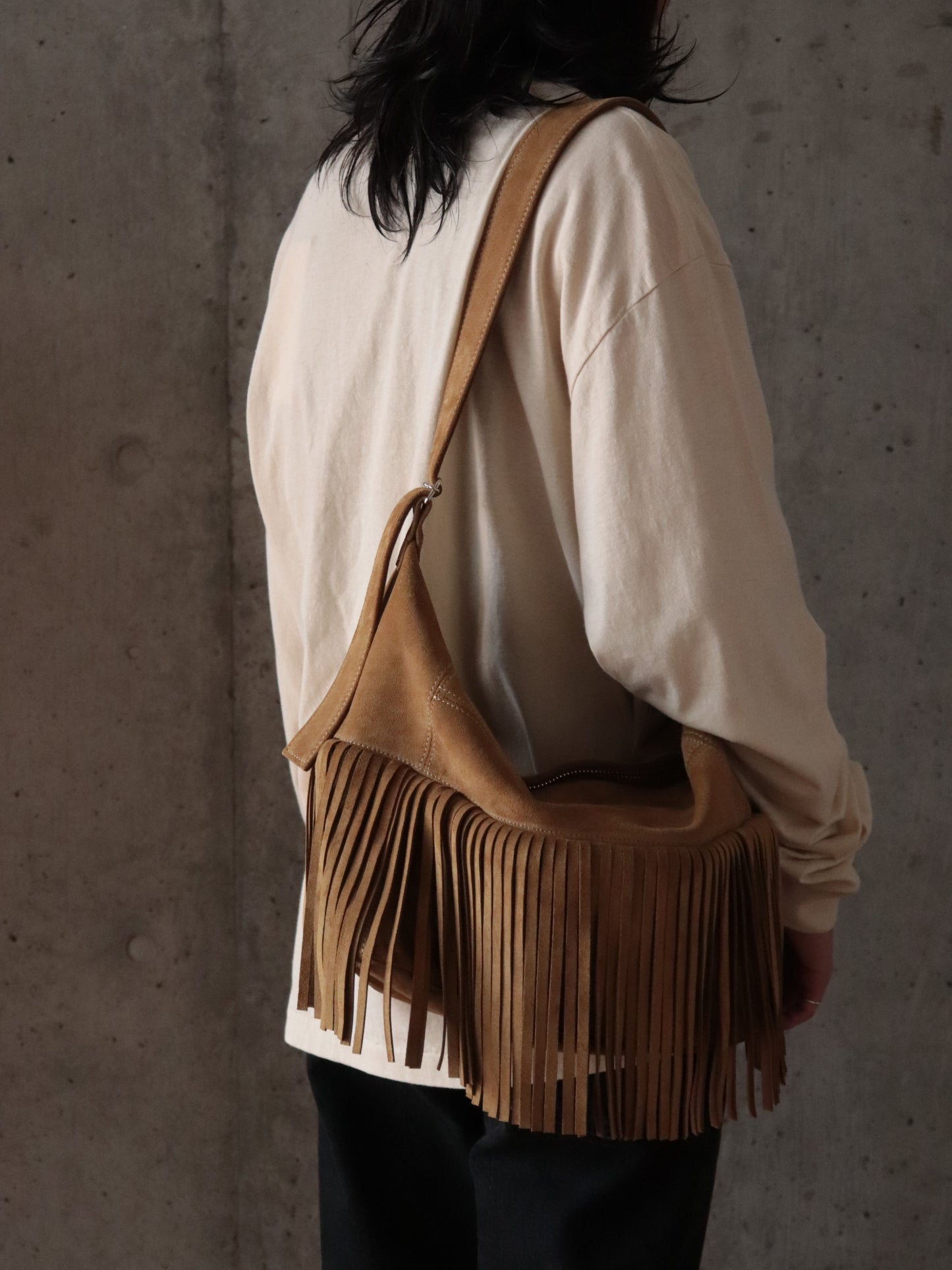 UH0636 / LEATHER BAG