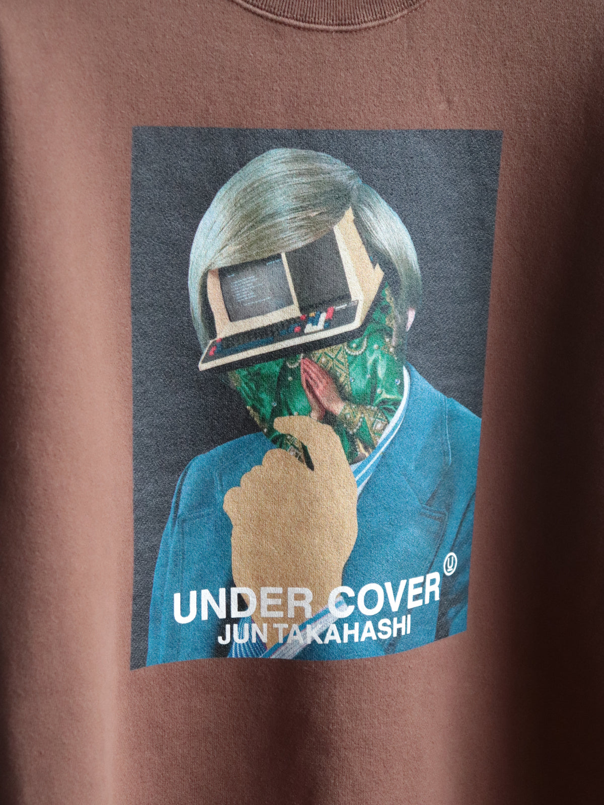 GRAPHIC SWEAT