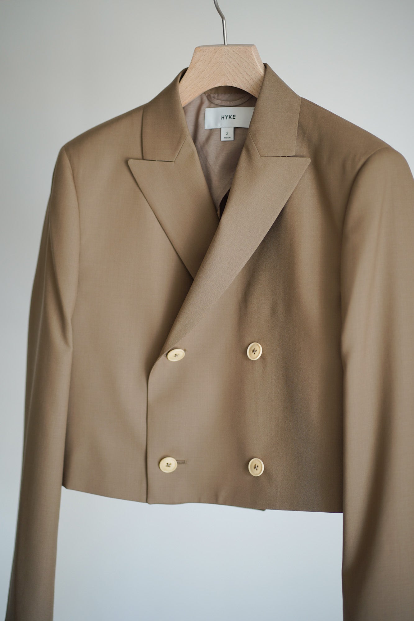 WOOL DOUBLE-BREASTED CROPPED BLAZER