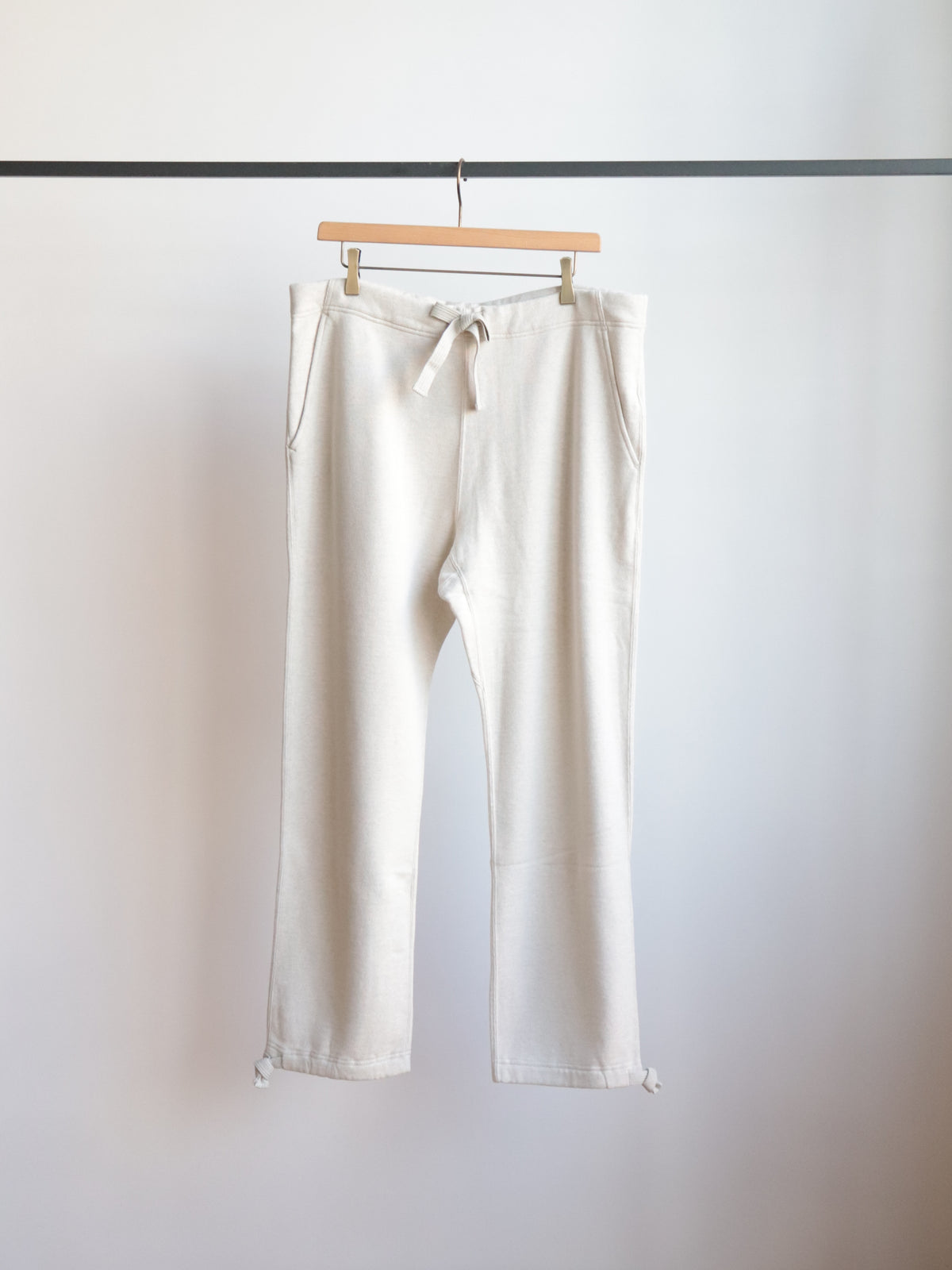 SWEAT PANTS