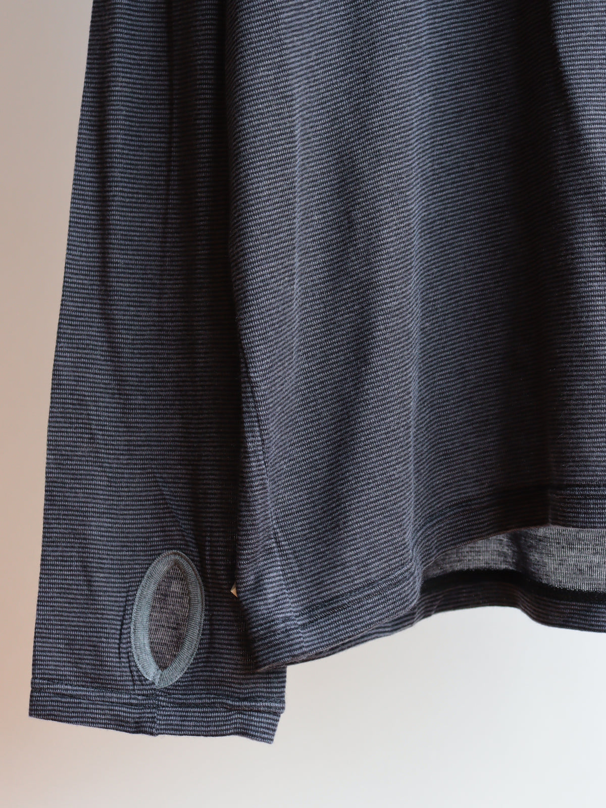 turtle neck long sleeve cutsewn