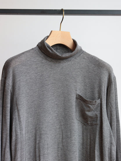 turtle neck long sleeve cutsewn