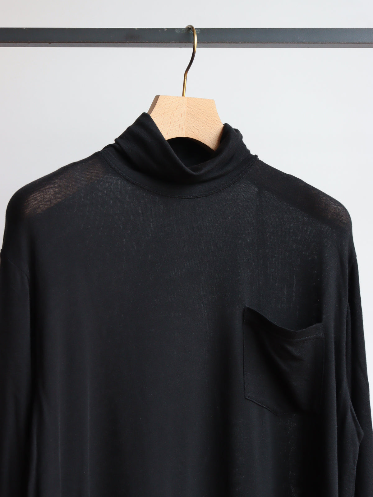 turtle neck long sleeve cutsewn