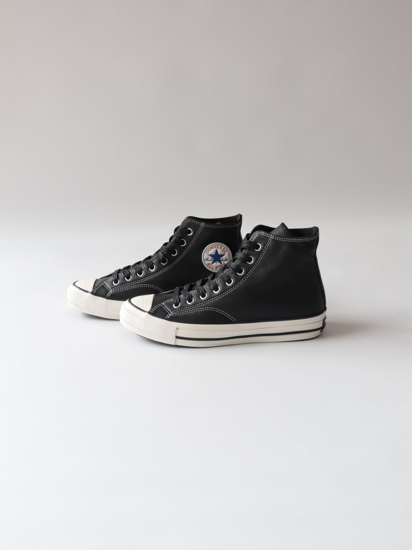 CHUCK TAYLOR LEATHER HI