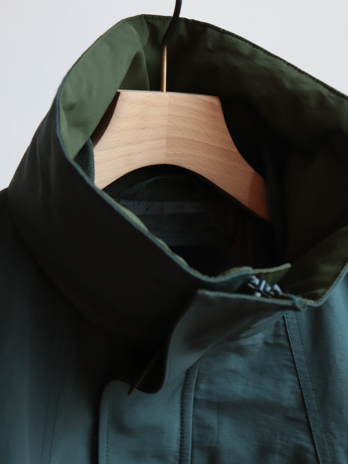 VENT NYLON JACKET