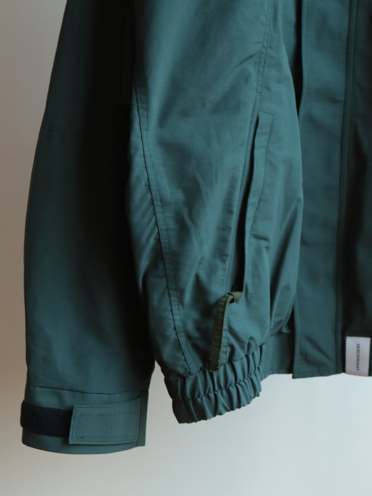 VENT NYLON JACKET