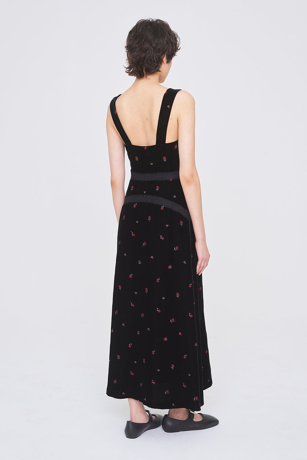ROSE EMBROIDERED VELVET DRESS