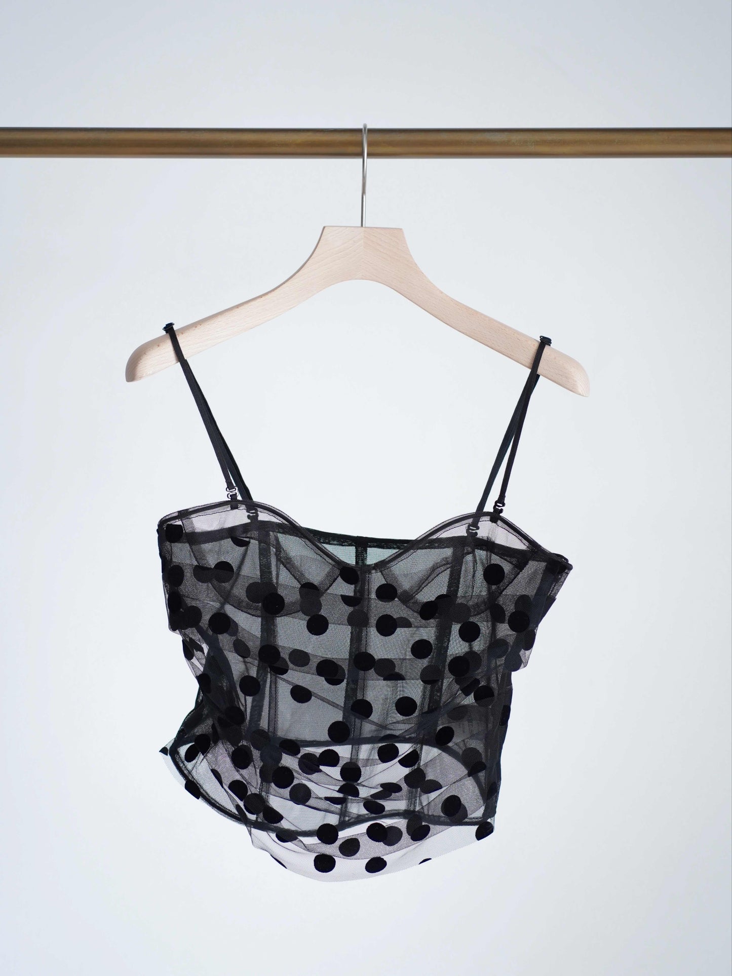 チュールトップス