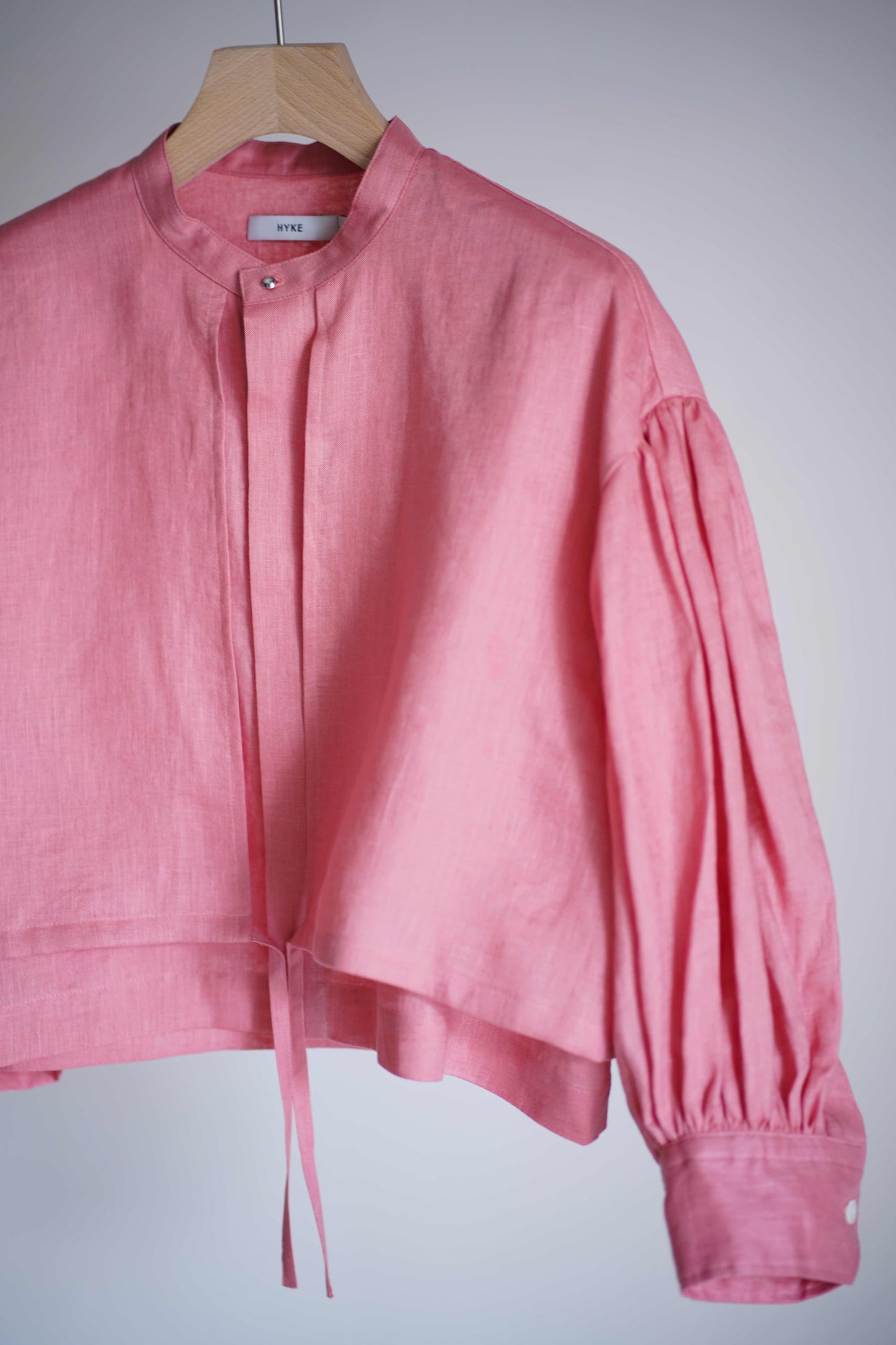 LINEN BALLOON SLEEVE BLOUSE