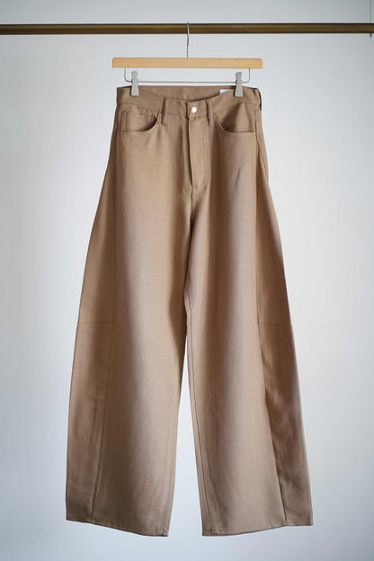 OXFORD BARREL-LEG JEANS