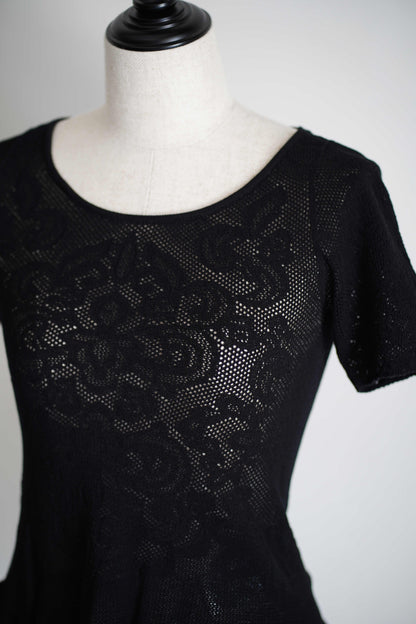 DAMASK LACE SCOOP-NECK TOP