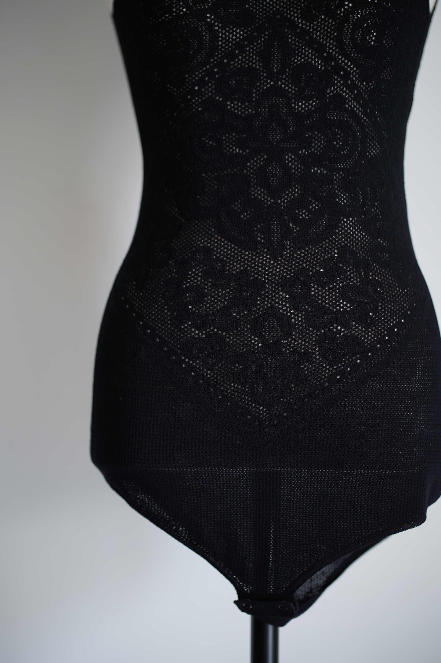 DAMASK LACE KNIT TURTLENECK BODYSUIT