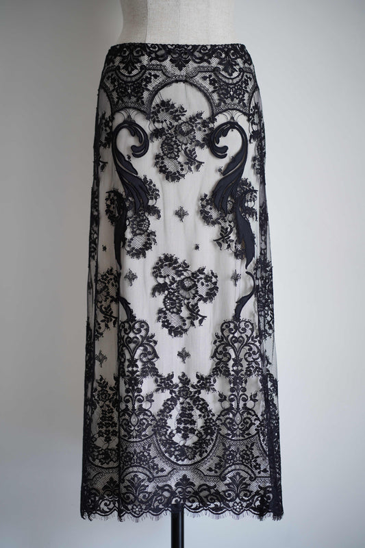 EMBROIDERED LACE SKIRT