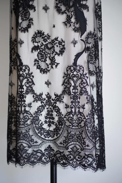 EMBROIDERED LACE SKIRT