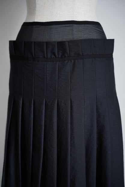 PLEATED MAXI SKIRT