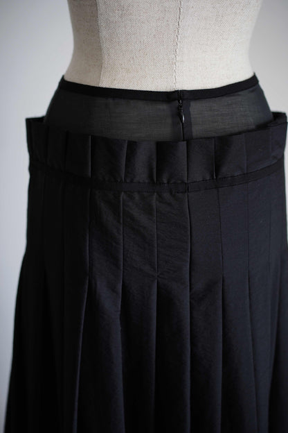 PLEATED MAXI SKIRT