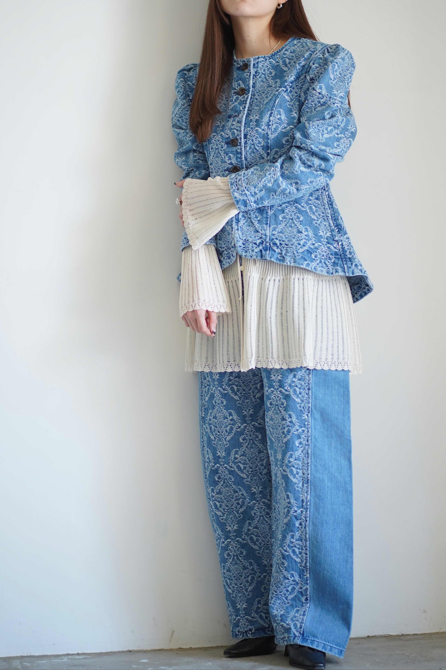 DAMASK-JACQUARD DENIM CURVE-FIT HIGH-RISE JEANS