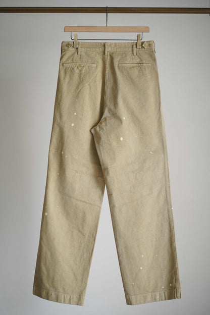 GARMENT-DYED FINX LIGHT CHINO ONE-TUCK WIDE PANTS