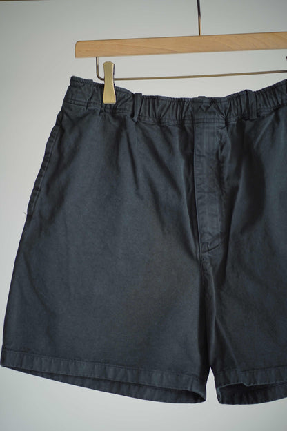 GARMENT-DYED FINX LIGHT CHINO SHORTS