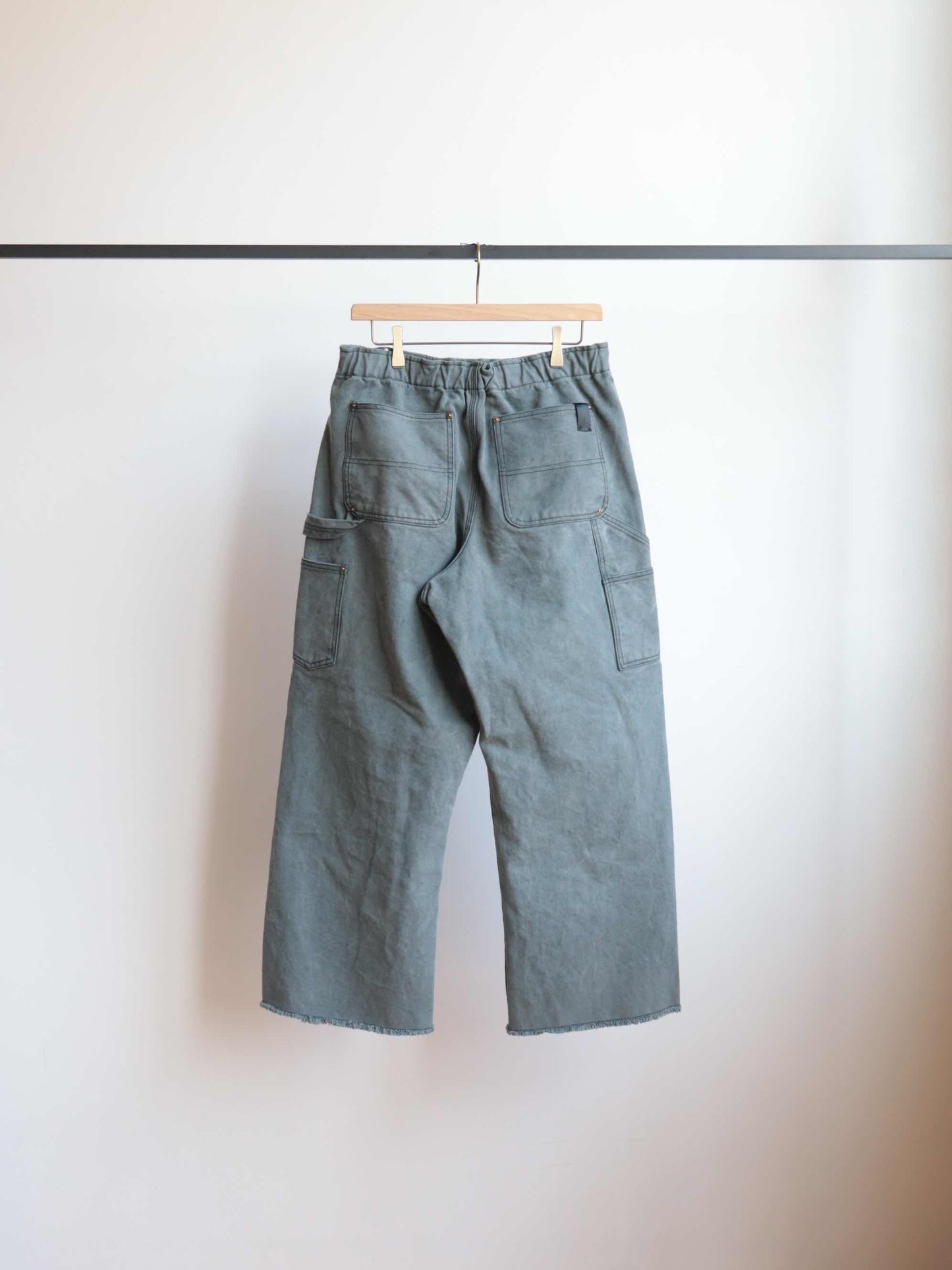 CP71-038 TUCK PANTS