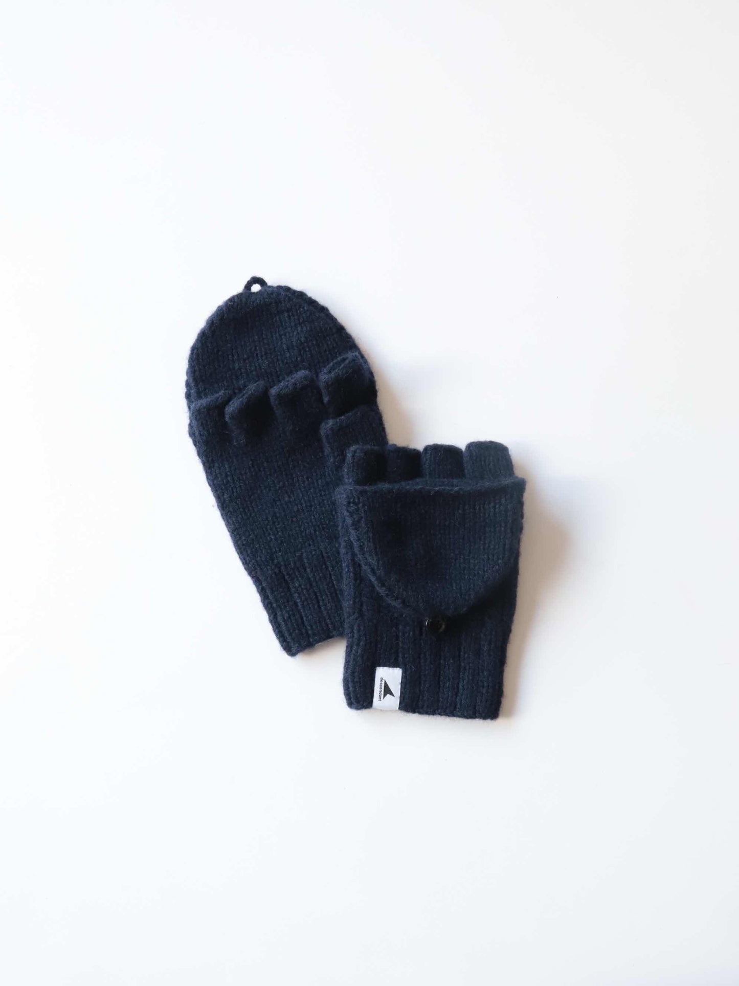 SPEAR GLOVE