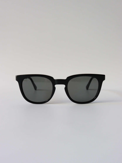 UH0616 / SUNGLASSES