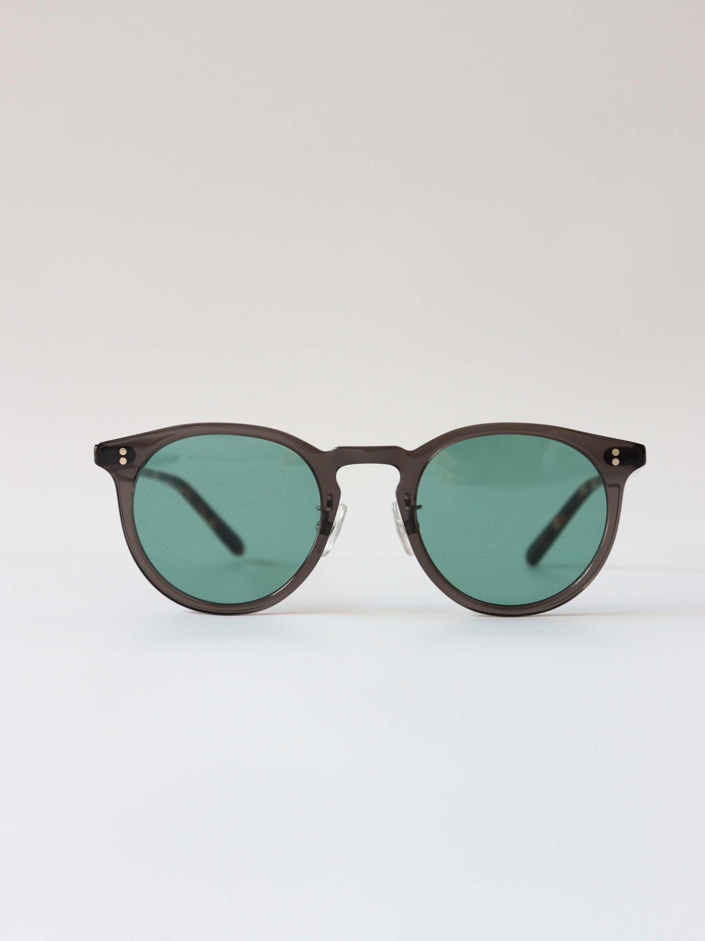 UH0595 / SUNGLASSES