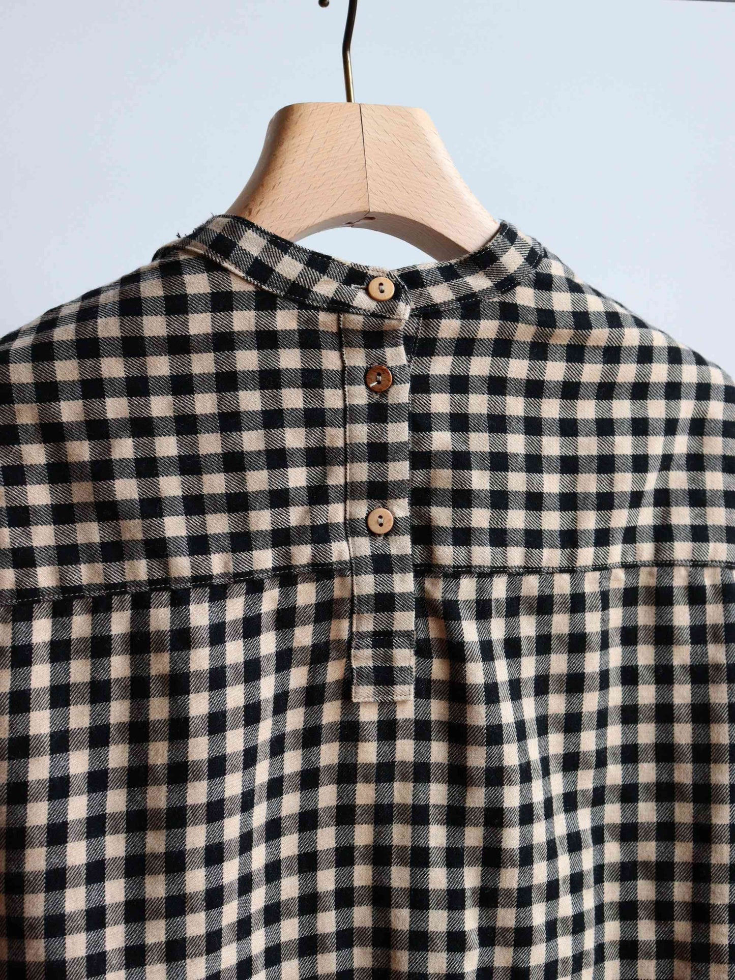 pullover shirt