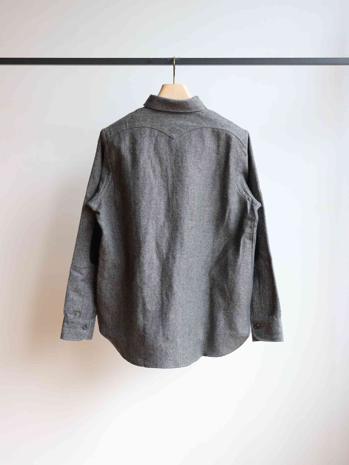 Lot.116 Long-Point Collar Sports Shirts