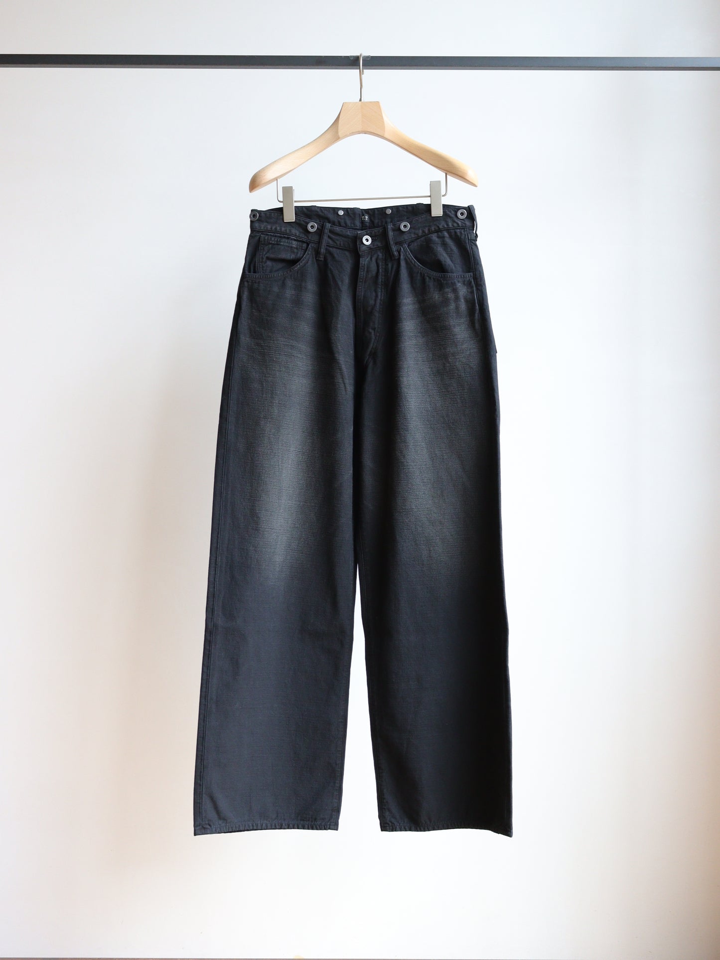 Lot.209 Buckle-Backed Trousers