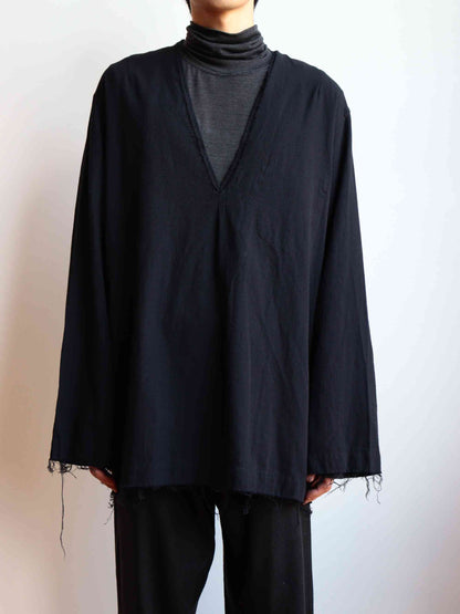 pullover shirt