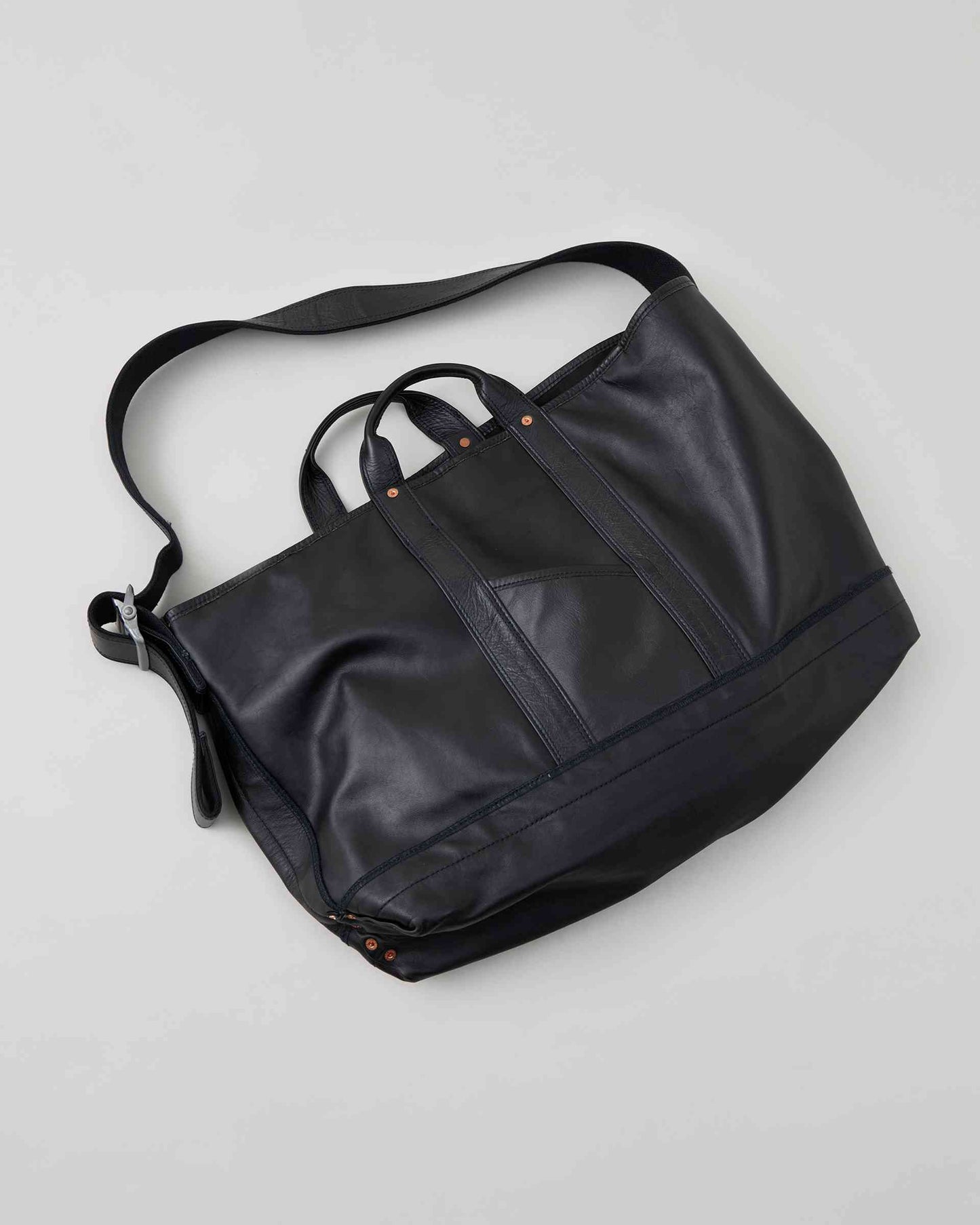 H.LEDZ / ホースレザーショルダートートバッグ